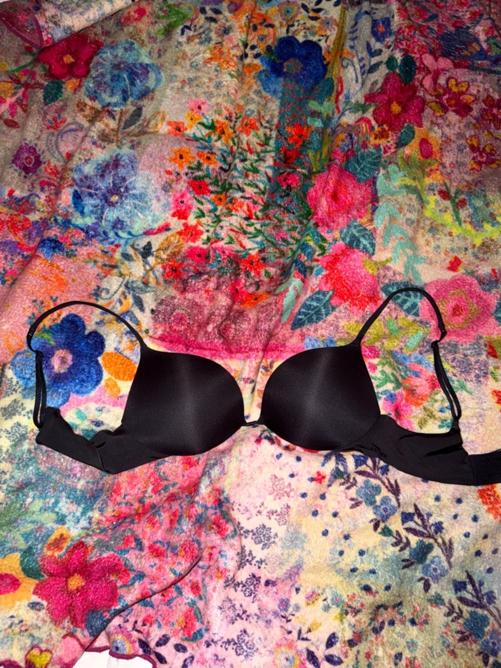 SKIMS Super Push-Up Bra in “ Onyx”